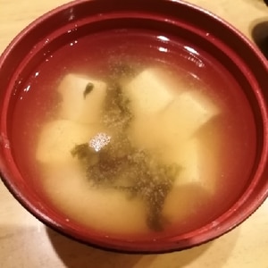 シンプル一番☆たっぷりあおさと豆腐の味噌汁